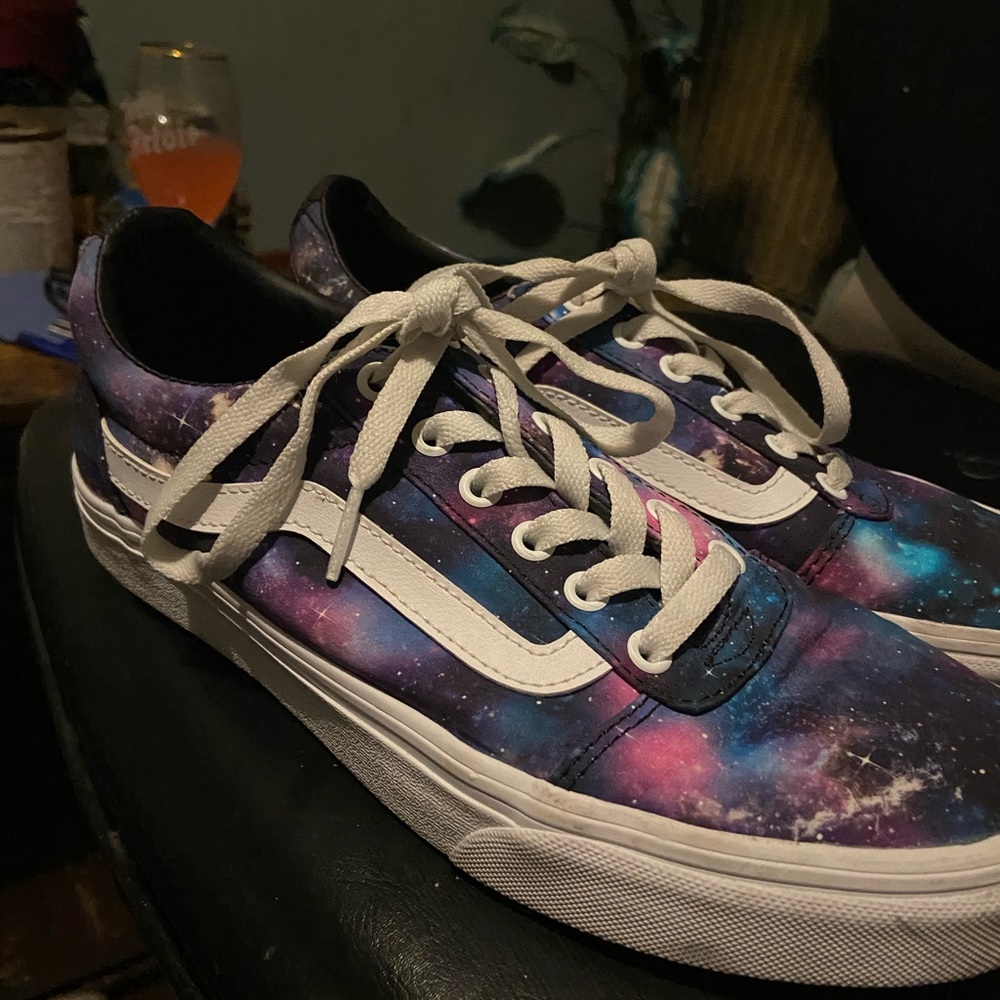 Woman’s vans worn once
